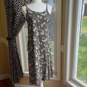 Vintage Floral Black and White Women's Dress Size 6 Petite Daisies